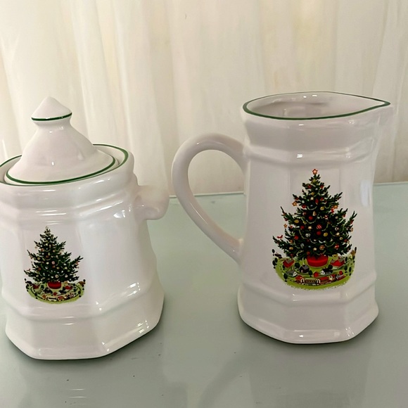 Pfalzgraff Christmas Sugar and Creamer - Picture 3 of 9